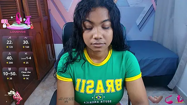 sharlottxl online show from November 26, 2025, 12:21 am