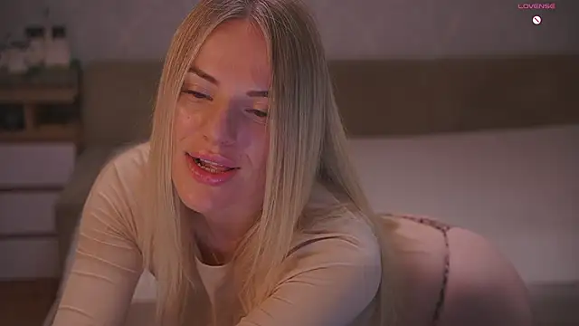 Snapshot of Vanille_Mystery chatting on February 1, 2026, 8:07 pm Vanille Mystery online show from February 1, 2026, 8:07 pm