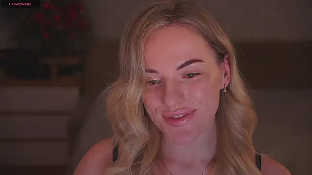 Snapshot of Vanille_Mystery chatting on January 9, 2026, 2:18 am Vanille Mystery online show from January 9, 2026, 2:18 am