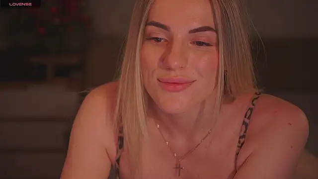 Snapshot of Vanille_Mystery chatting on January 9, 2026, 10:39 pm Vanille Mystery online show from January 9, 2026, 10:39 pm