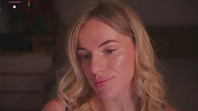 Snapshot of Vanille_Mystery chatting on January 11, 2026, 1:01 am Vanille Mystery online show from January 11, 2026, 1:01 am