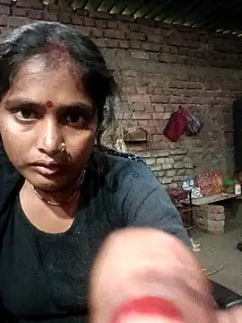 Guriya0076 online show from February 18, 2026, 8:33 am