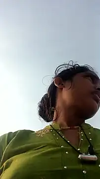 Guriya0076 online show from November 30, 2025, 9:32 am