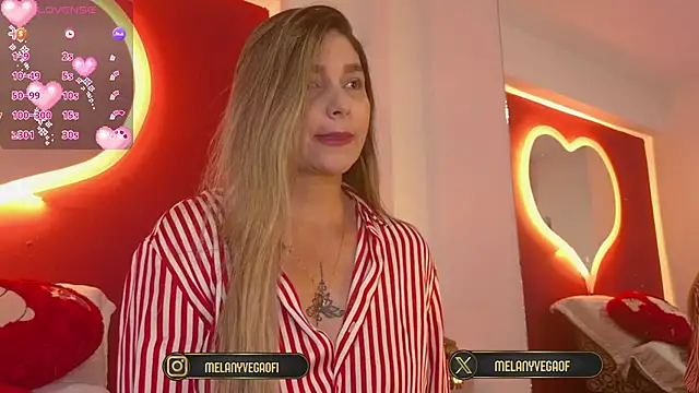 Snapshot of MelanyVegas chatting on November 8, 2025, 8:18 am MelanyVegas online show from November 8, 2025, 8:18 am