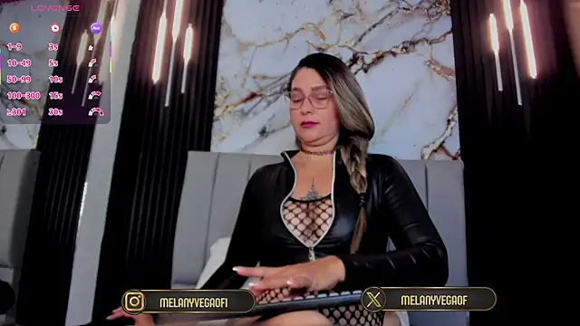 MelanyVegas online show from February 11, 2026, 9:31 am