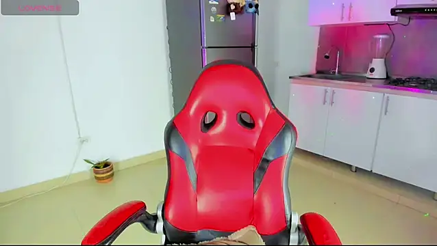 alexandra cute online show from March 15, 2026, 4:19 am