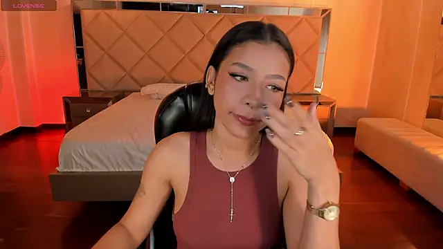 SophieHouston  online show from March 4, 2026, 1:57 am