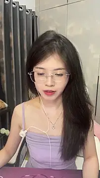 Qianqian-888 online show from October 11, 2025, 9:54 am