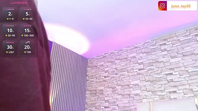 juno tay online show from November 7, 2025, 11:48 am