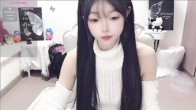 -EEBABY online show from June 18, 2026, 4:12 pm