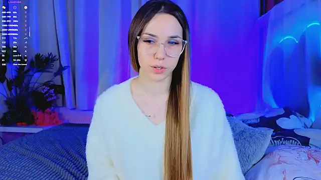 -CindyLou online show from November 23, 2025, 5:17 am