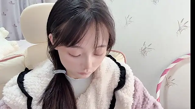 puppy-999 online show from November 12, 2025, 1:26 pm