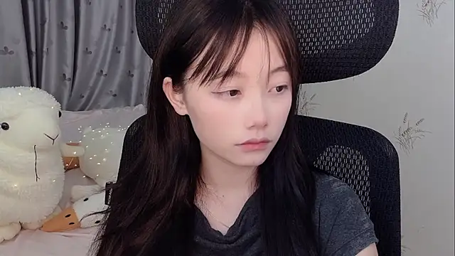 puppy-999 online show from June 10, 2026, 12:50 pm