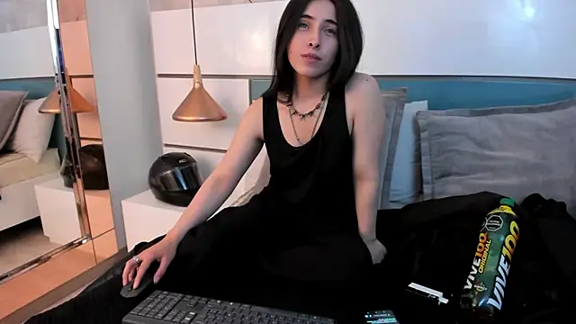 Ashkoreh online show from June 17, 2026, 8:19 pm