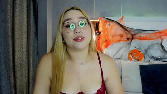 Snapshot of ximenanoah chatting on October 24, 2025, 1:32 pm ximenanoah online show from October 24, 2025, 1:32 pm