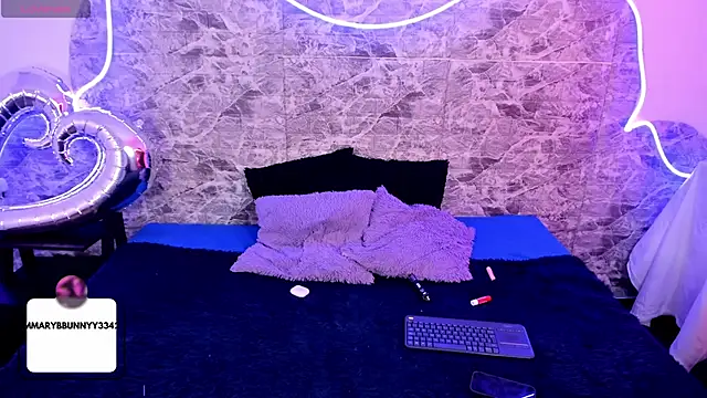 MaryAnneeXOO online show from March 9, 2026, 6:11 pm