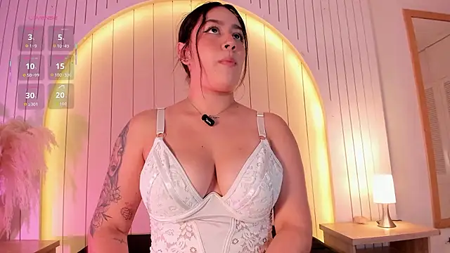 aisha duque online show from March 20, 2026, 8:10 pm