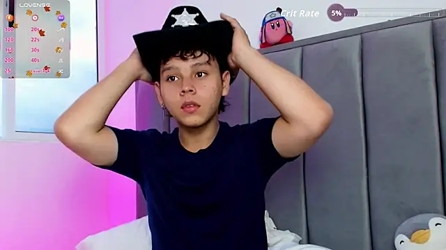 Snapshot of nico_leroy chatting on November 19, 2025, 10:43 pm nico leroy online show from November 19, 2025, 10:43 pm