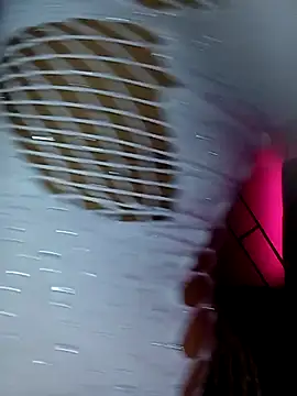 liz7skinny online show from September 24, 2025, 7:20 pm