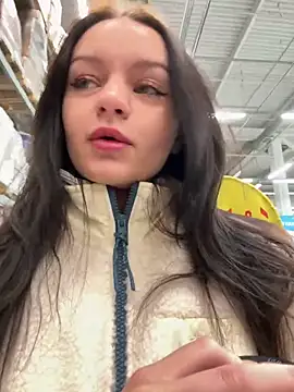 Cum girlss online show from October 2, 2025, 4:27 am