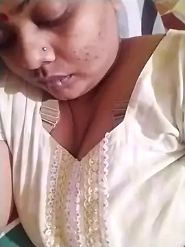 Snapshot of Cute_Amiya chatting on November 5, 2025, 6:22 pm Cute Amiya online show from November 5, 2025, 6:22 pm