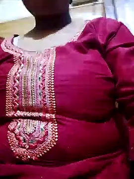 Snapshot of Cute_Amiya chatting on November 11, 2025, 4:02 pm Cute Amiya online show from November 11, 2025, 4:02 pm