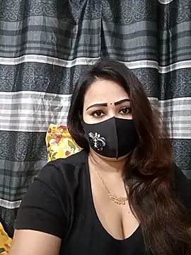 Snapshot of Mow_955 chatting on February 8, 2026, 7:00 pm Mow 955 online show from February 8, 2026, 7:00 pm