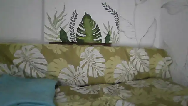 Catty Lady online show from November 27, 2025, 6:19 pm