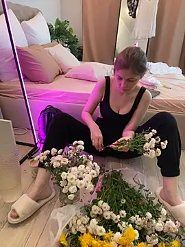 miamunn online show from October 16, 2025, 4:37 pm