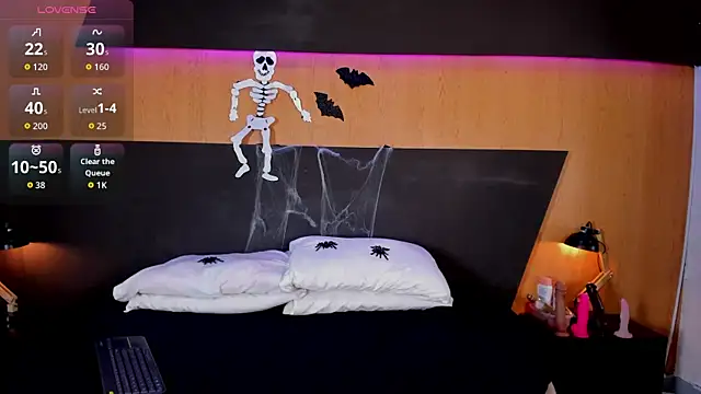 Dakota Monroe online show from October 29, 2025, 11:53 am