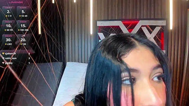 Snapshot of Miah_Palacio chatting on July 13, 2026, 4:01 am Miah Palacio online show from July 13, 2026, 4:01 am