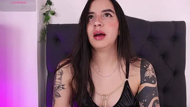 kaylee lee online show from April 2, 2026, 3:46 am