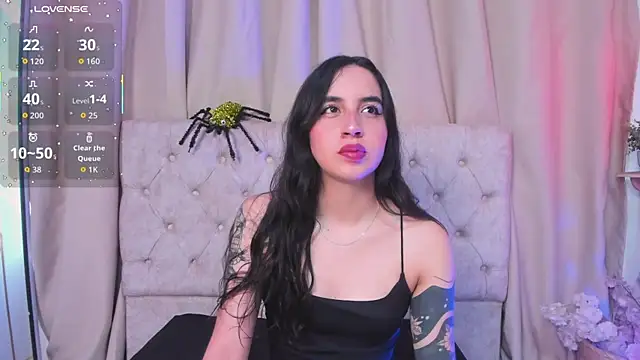 kaylee lee online show from October 18, 2025, 1:46 pm