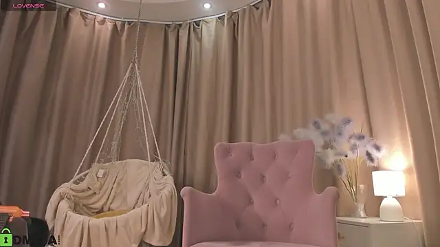 Naomi   Rias online show from October 14, 2025, 12:44 am