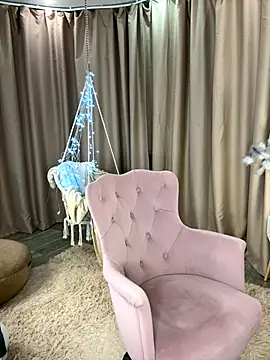 Naomi   Rias online show from October 8, 2025, 12:12 am