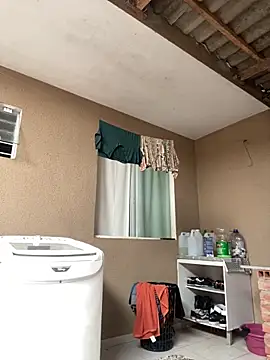 Snapshot of machucatu chatting on February 2, 2026, 2:49 pm machucatu online show from February 2, 2026, 2:49 pm