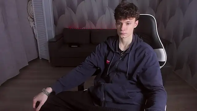 Edvard Blare online show from October 18, 2025, 4:53 pm