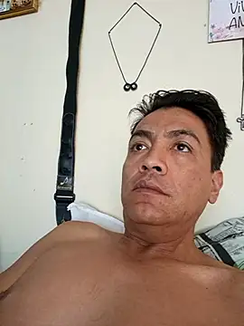 Snapshot of cachos2025 chatting on July 13, 2026, 1:54 pm cachos2025 online show from July 13, 2026, 1:54 pm