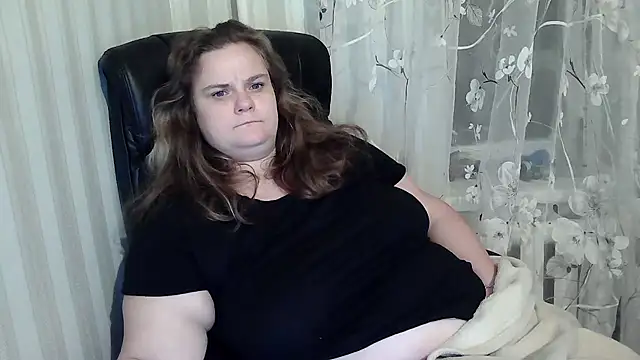 HollyXEva online show from September 20, 2025, 9:42 pm