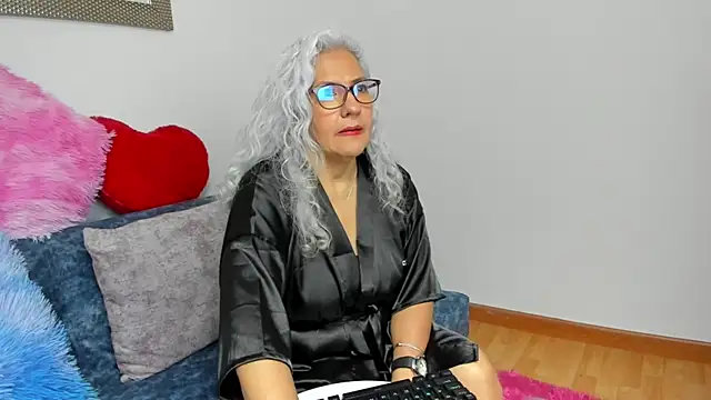 Snapshot of marilyn70 chatting on November 8, 2025, 11:30 pm marilyn70 online show from November 8, 2025, 11:30 pm