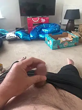 Snapshot of Bourne_606 chatting on February 27, 2026, 10:04 am Bourne 606 online show from February 27, 2026, 10:04 am