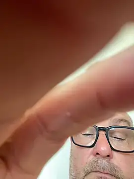 Snapshot of Bourne_606 chatting on March 3, 2026, 10:44 am Bourne 606 online show from March 3, 2026, 10:44 am