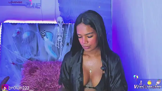  naomibrown  online show from October 25, 2025, 2:33 am