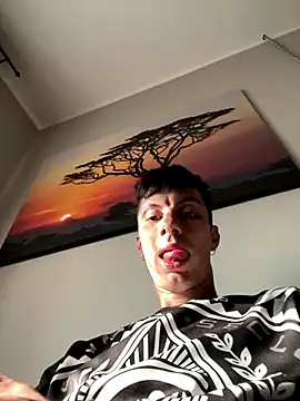 Lucamilano1991 online show from October 13, 2025, 2:18 pm