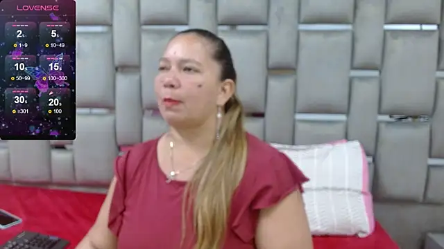loly47 online show from October 2, 2025, 4:21 pm