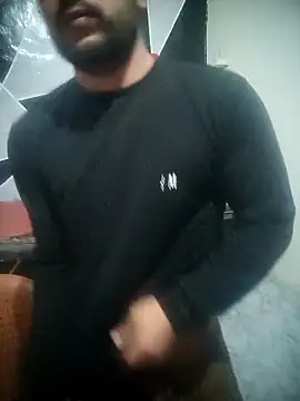 Kartikkartik8595 online show from January 31, 2026, 9:57 pm