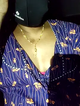 papukurty online show from October 7, 2025, 3:57 pm