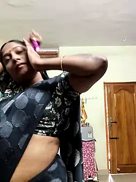 papukurty online show from November 3, 2025, 6:51 am