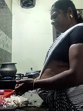 papukurty online show from February 5, 2026, 1:51 pm