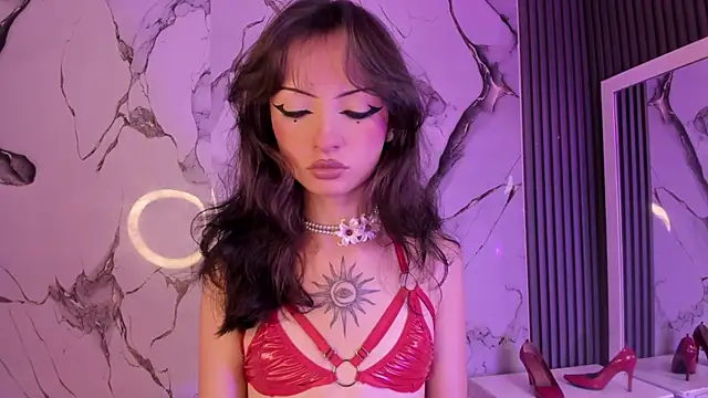 MaddieStark online show from July 10, 2026, 1:33 pm
